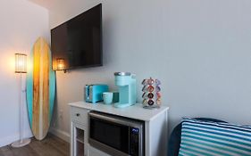 Pineapple Pad Studio At Coastal Waters 105